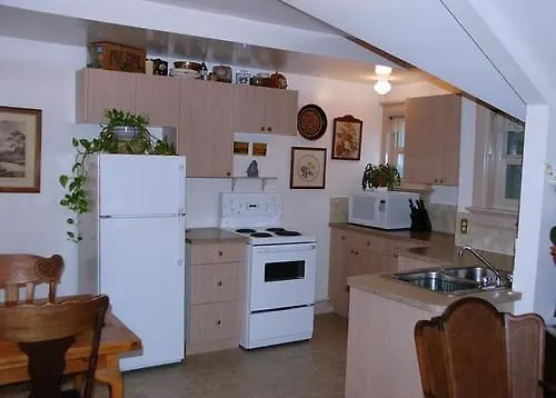 Bed and Breakfast Trutch Manor Виктория Отель типа 