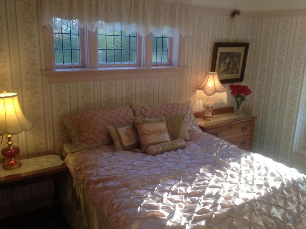 *** Couette-café Bed and Breakfast Trutch Manor à Victoria Canada